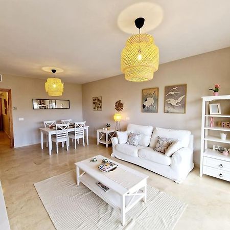 Royal Golf View: 2Br, Pools & Ac Apartment Sitio de Calahonda Bagian luar foto