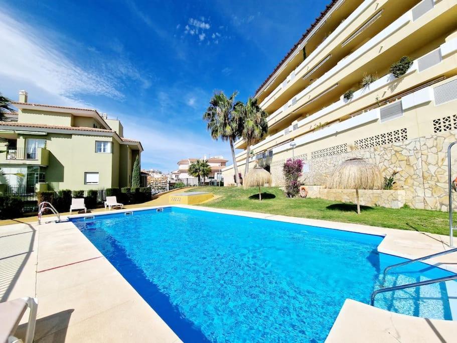 Royal Golf View: 2Br, Pools & Ac Apartment Sitio de Calahonda Bagian luar foto