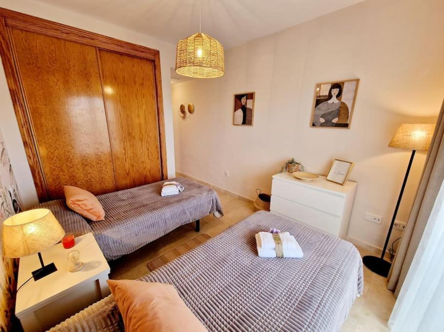 Royal Golf View: 2Br, Pools & Ac Apartment Sitio de Calahonda Bagian luar foto