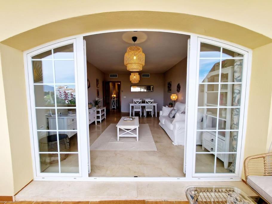 Royal Golf View: 2Br, Pools & Ac Apartment Sitio de Calahonda Bagian luar foto