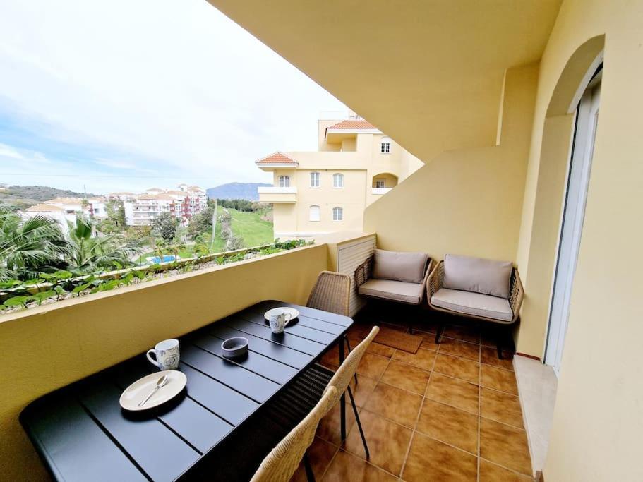 Royal Golf View: 2Br, Pools & Ac Apartment Sitio de Calahonda Bagian luar foto