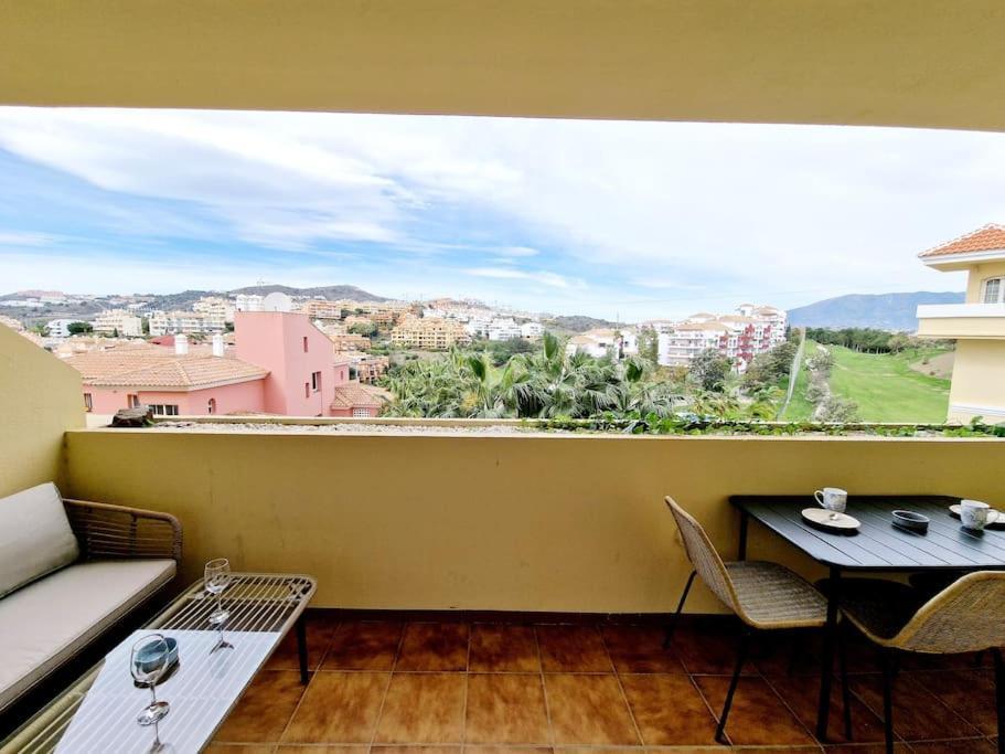 Royal Golf View: 2Br, Pools & Ac Apartment Sitio de Calahonda Bagian luar foto
